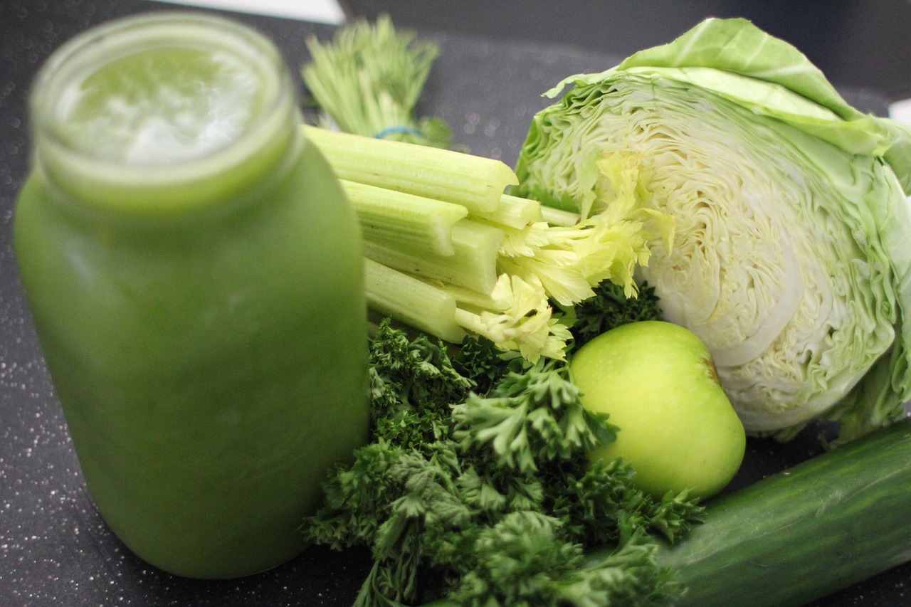 green juice cabbage apple free photo