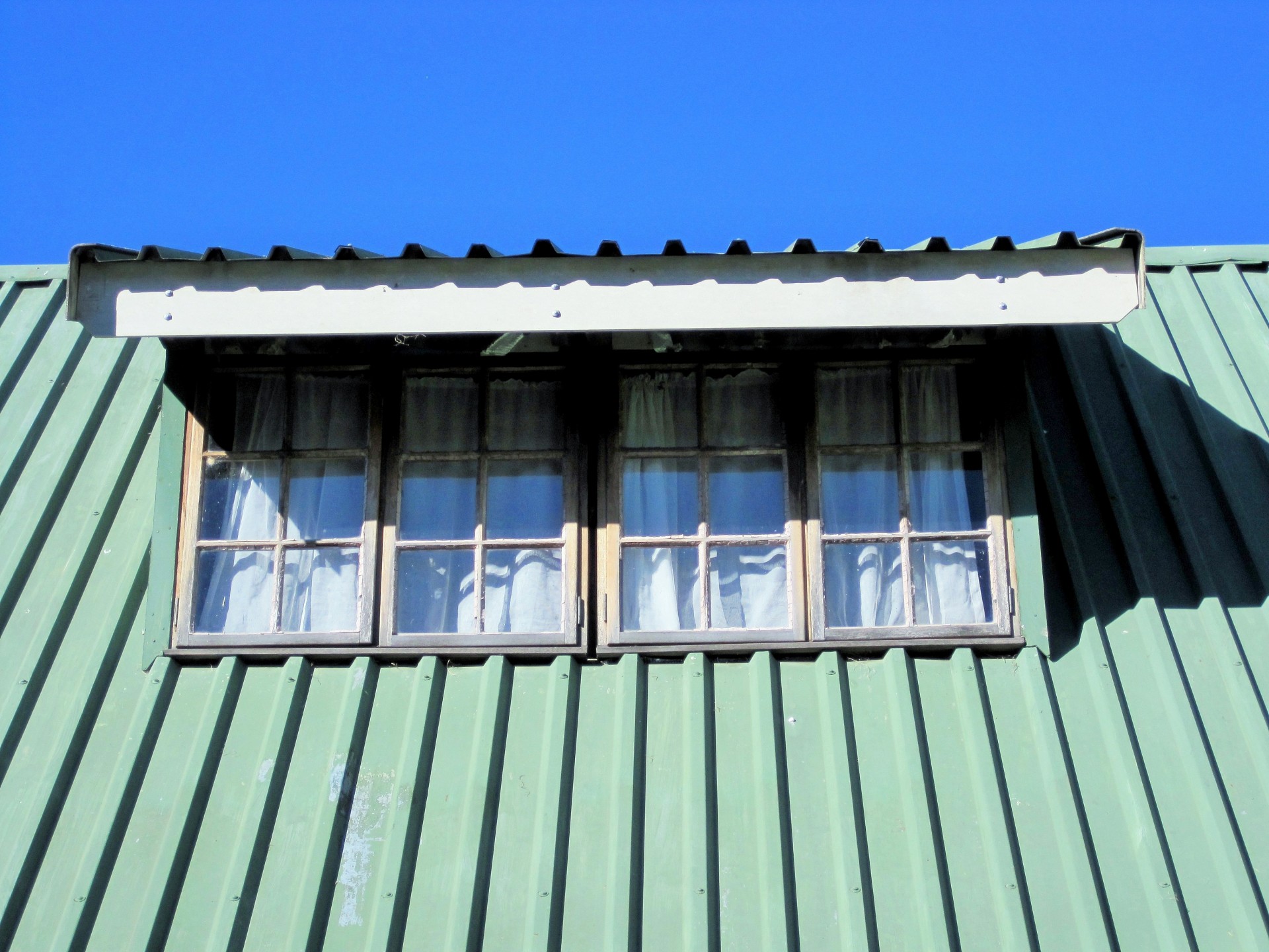 roof green window free photo