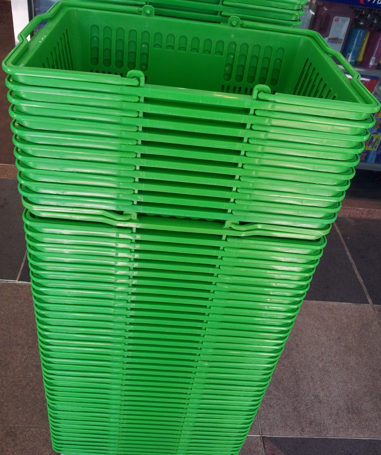 green shopping basket free photo