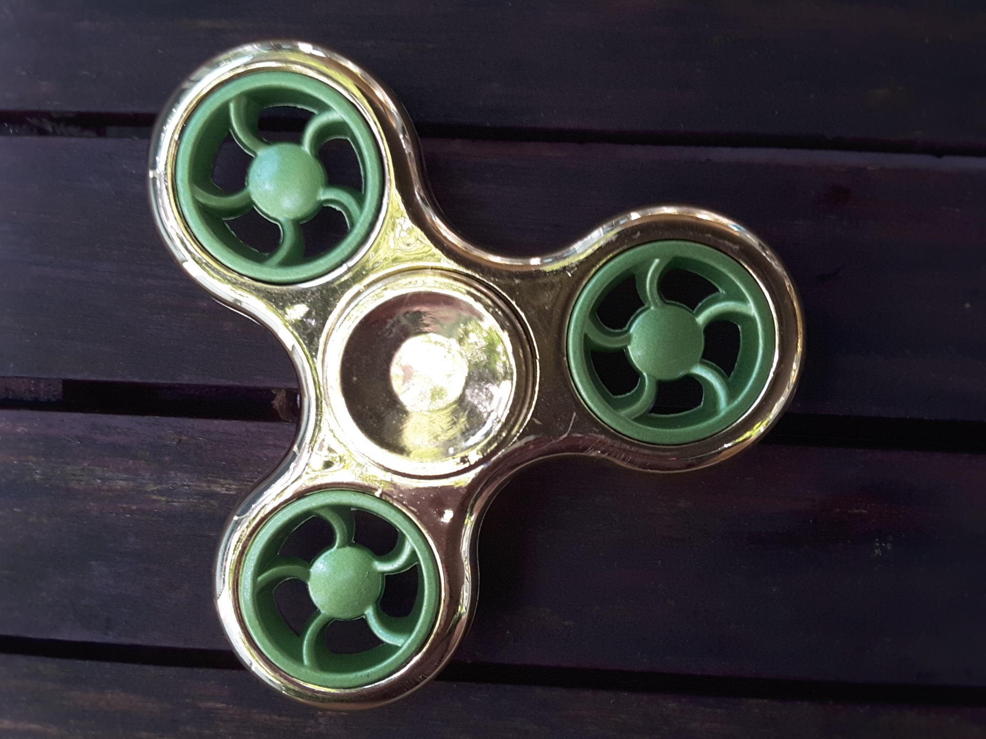 spinner spinning green free photo