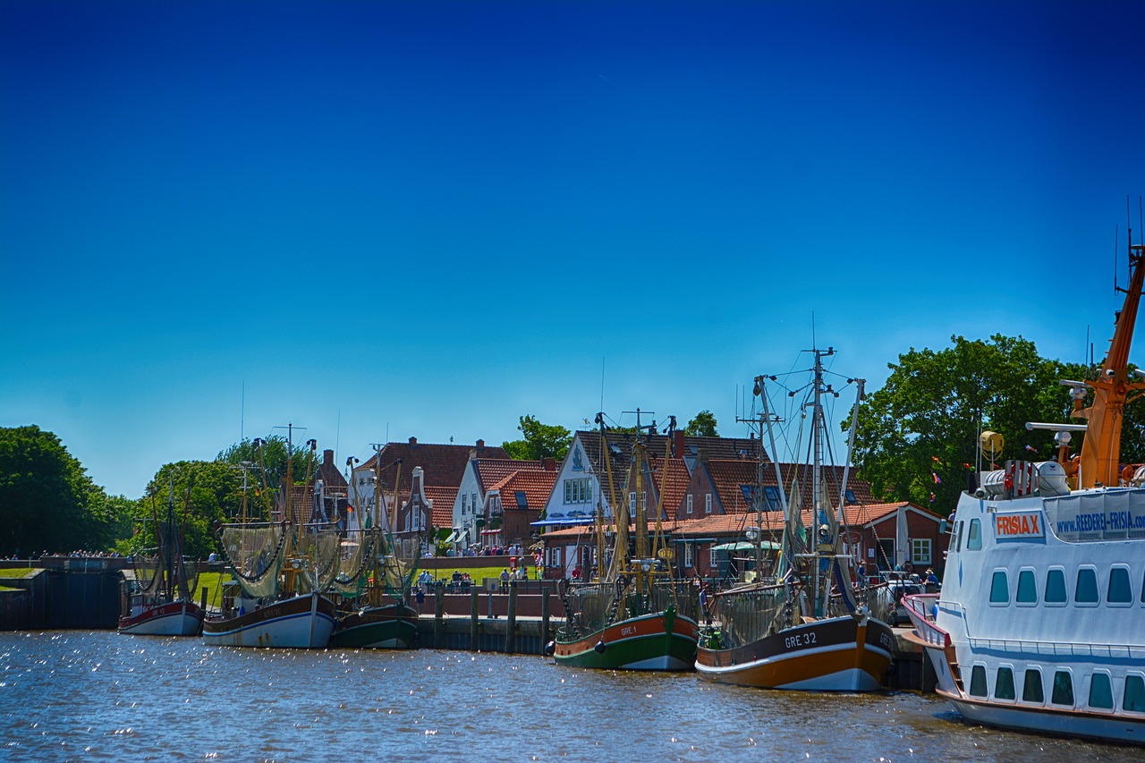 greetsiel  fishing village  fishing vessel free photo