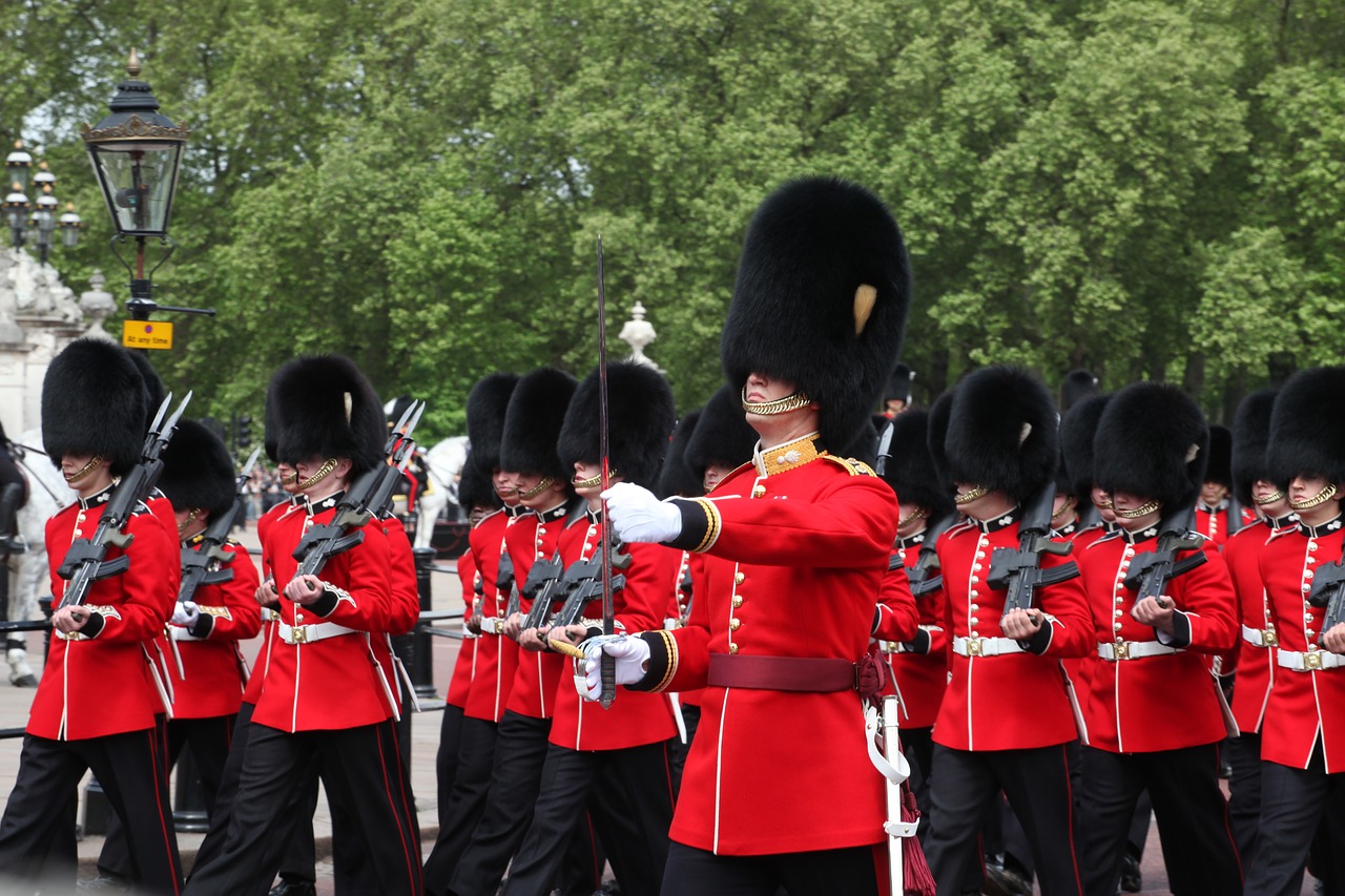 grenadier guards london soldiers free photo