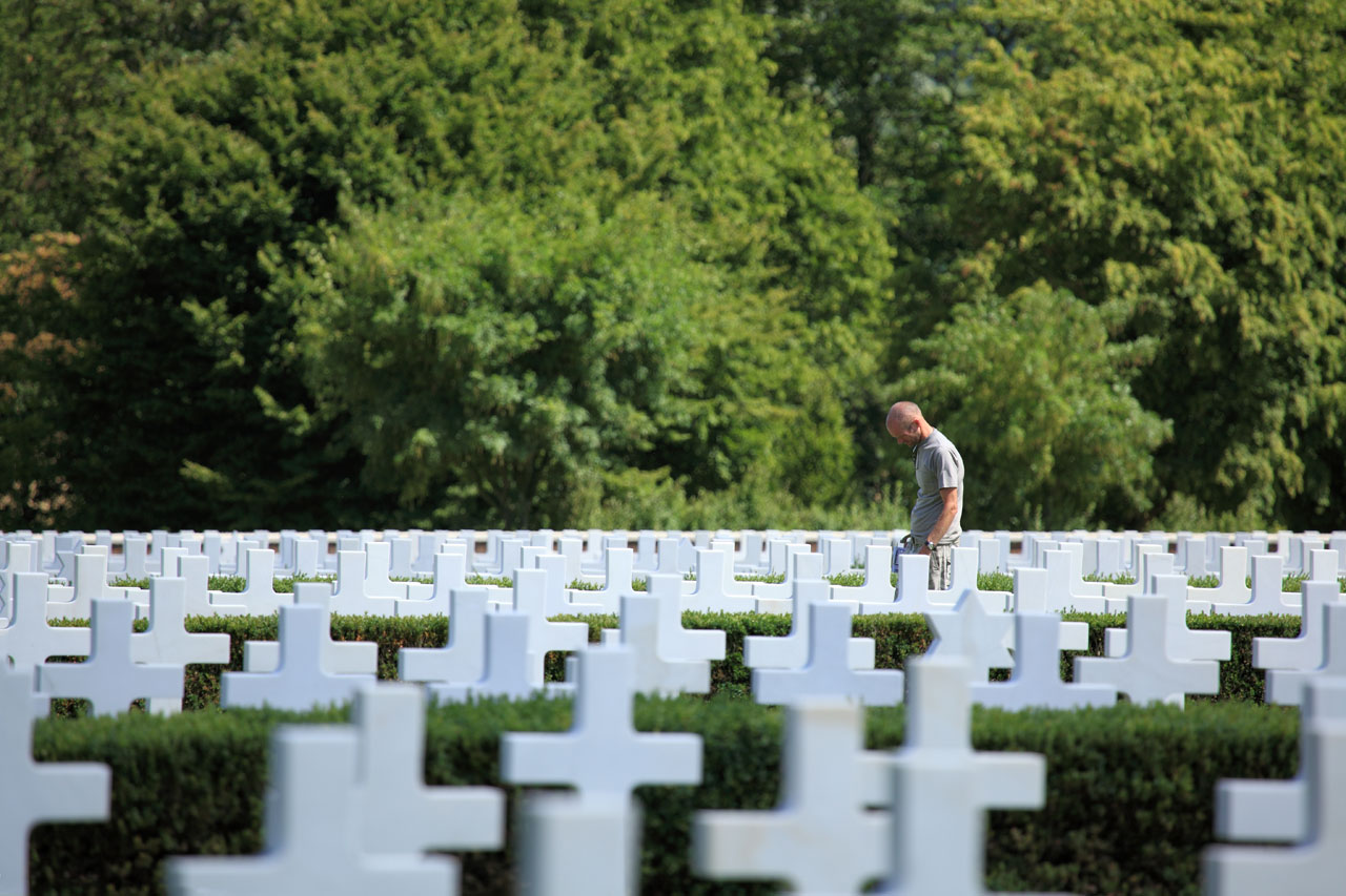 american army cemetery free photo