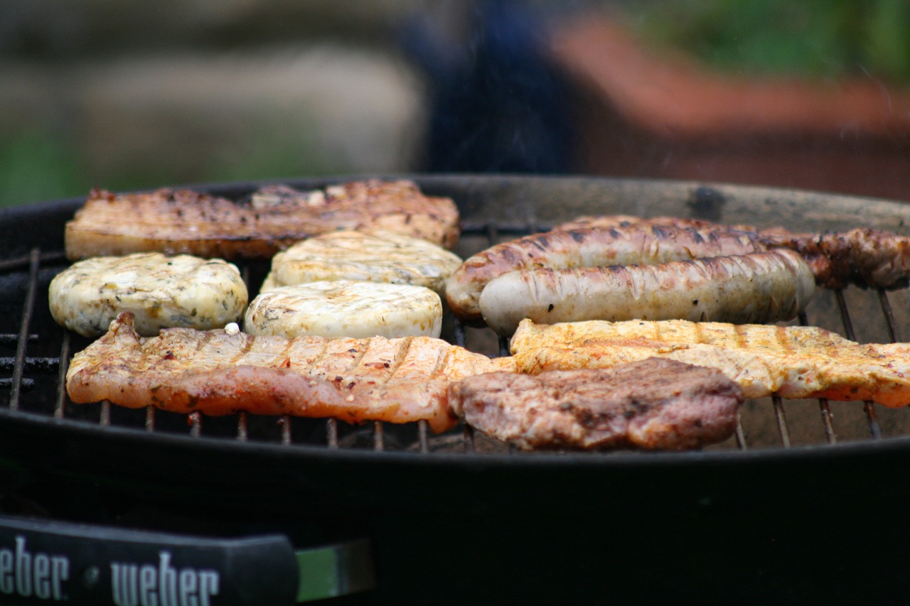 grill barbecue sausage free photo