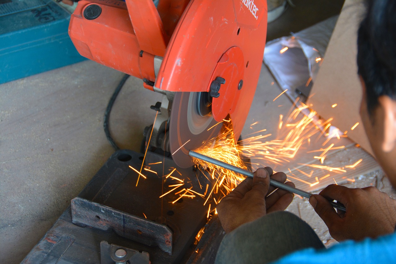 grinder sparks metal free photo