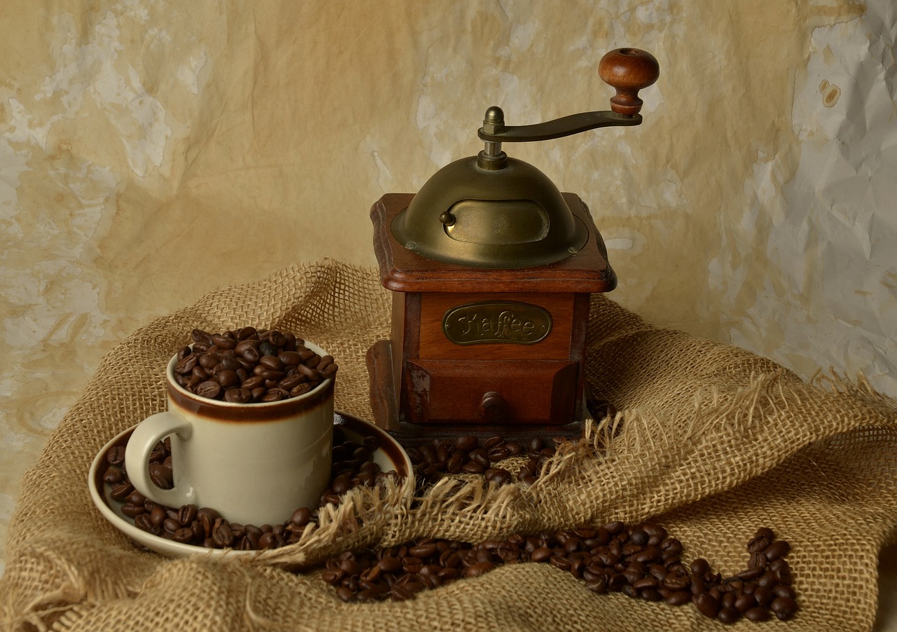 grinder coffee grain free photo
