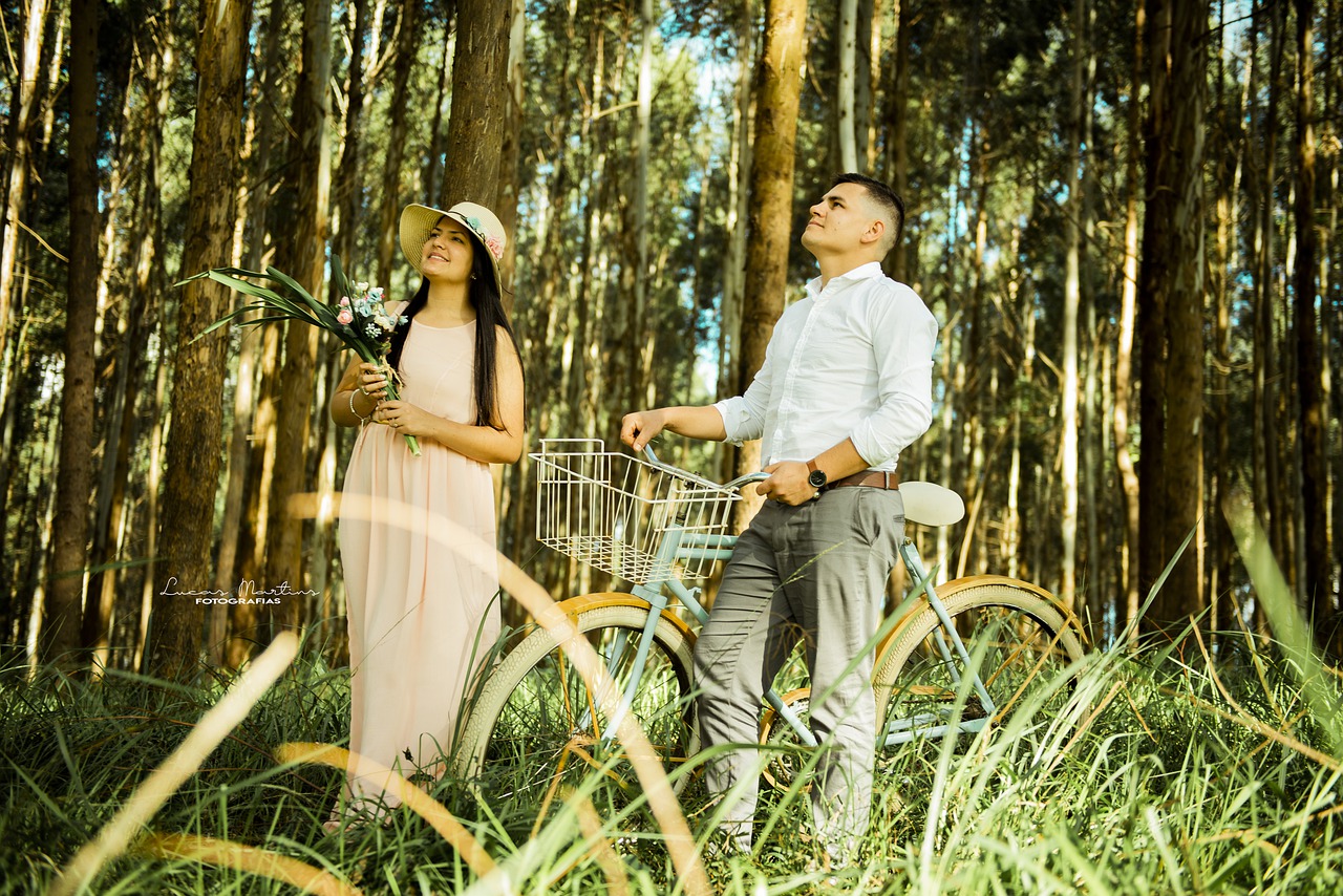 grooms  bike  married free photo