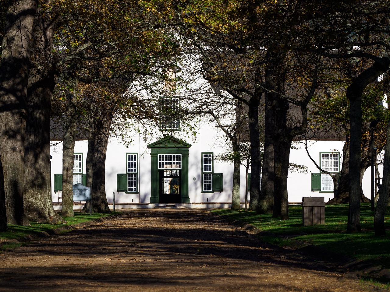 groot constantia wine estate  cape dutch architecture  historical free photo