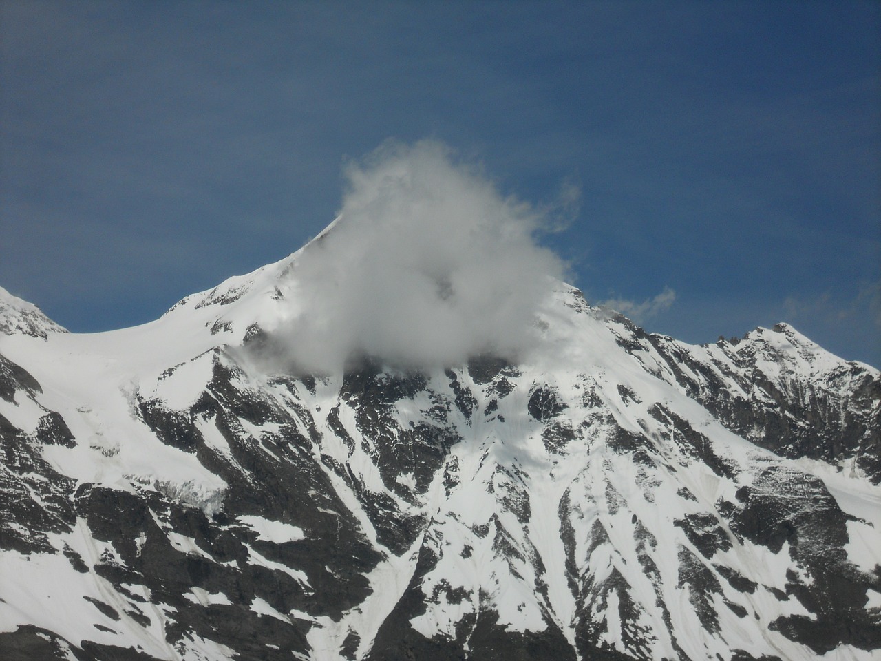 grossglockner mountain cloud free photo