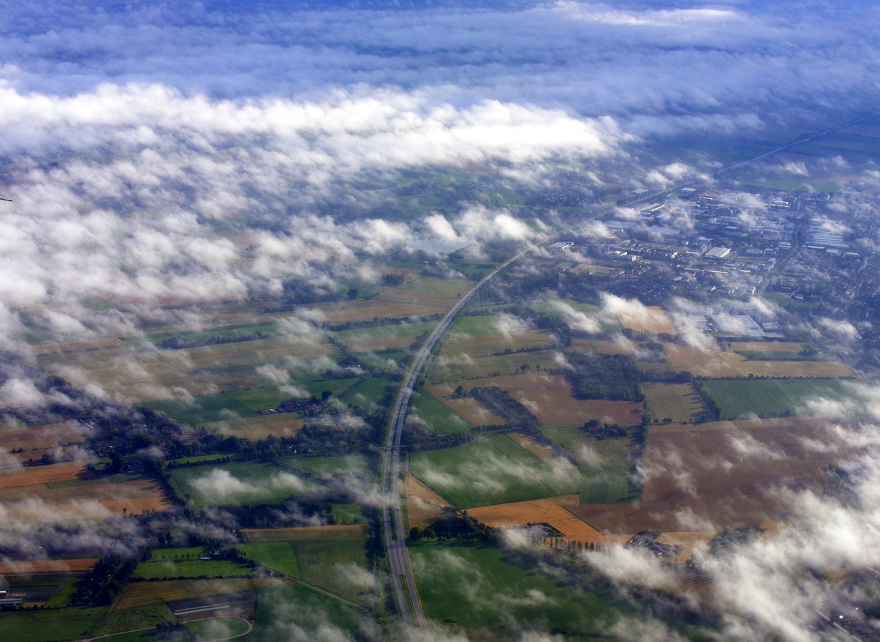 ground building cloud free photo