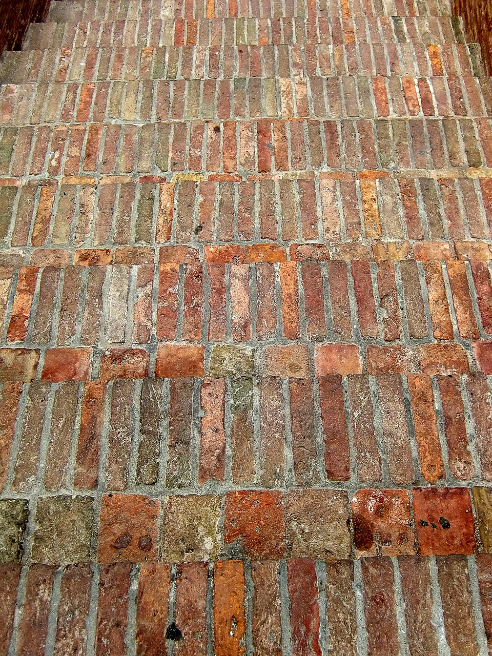 ground topping brick free photo