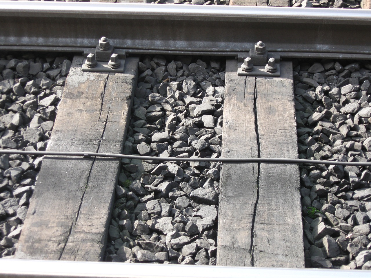 ground rail  rustic  track free photo