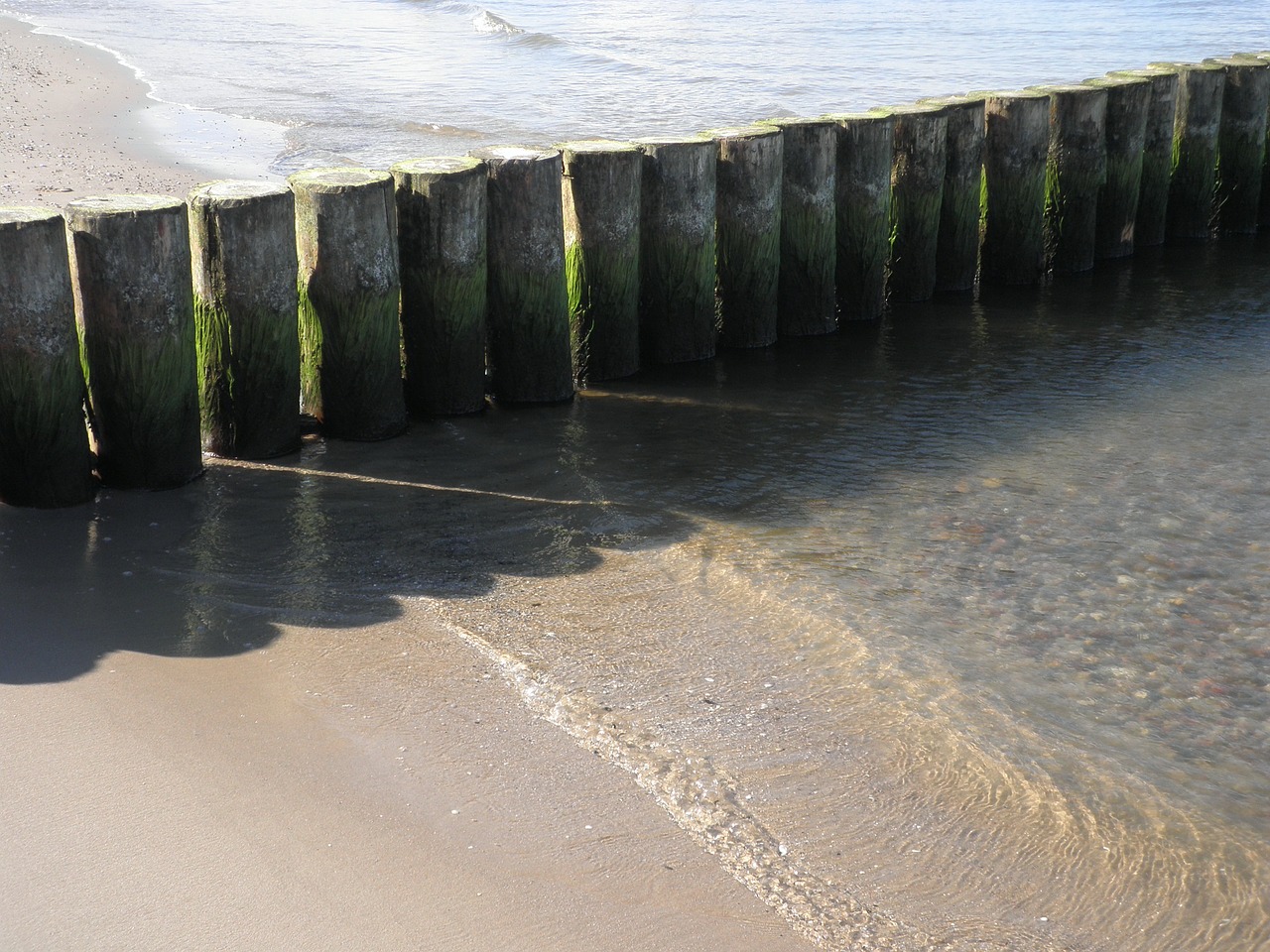 groynes water structures protection against erosion free photo