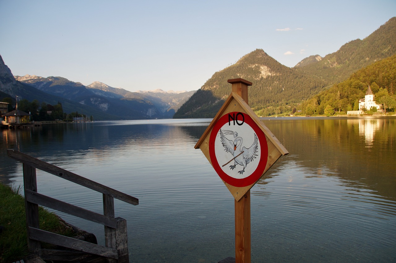 grundlsee  austria  alps free photo