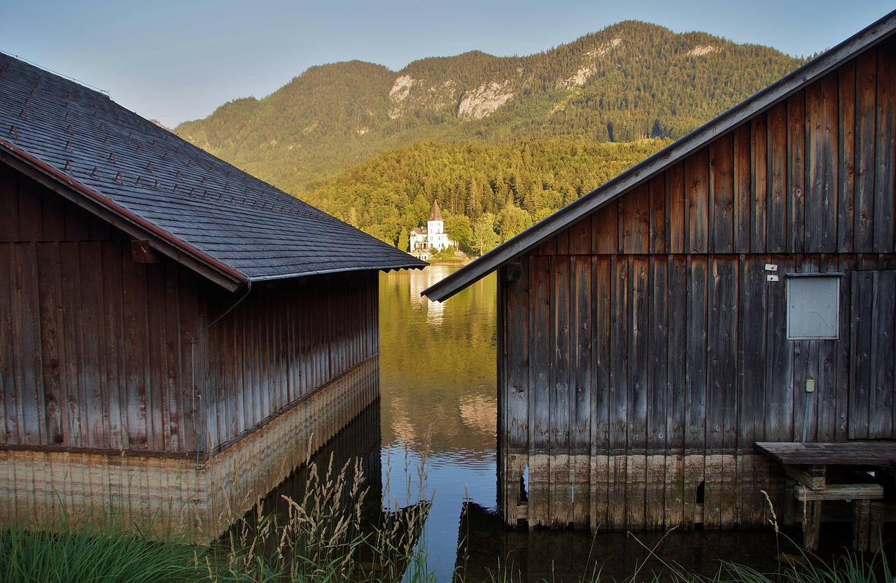 grundlsee  wooden  houses free photo