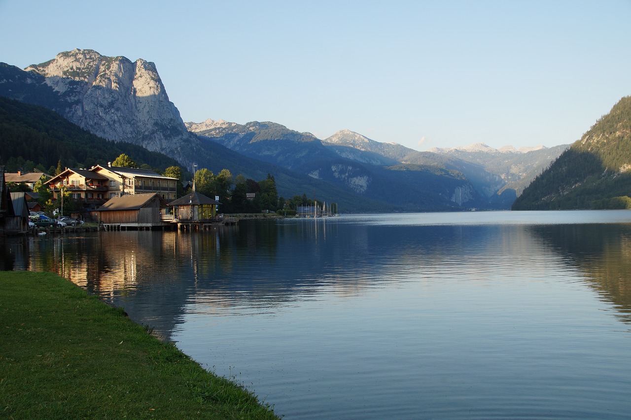 grundlsee  austria  alps free photo