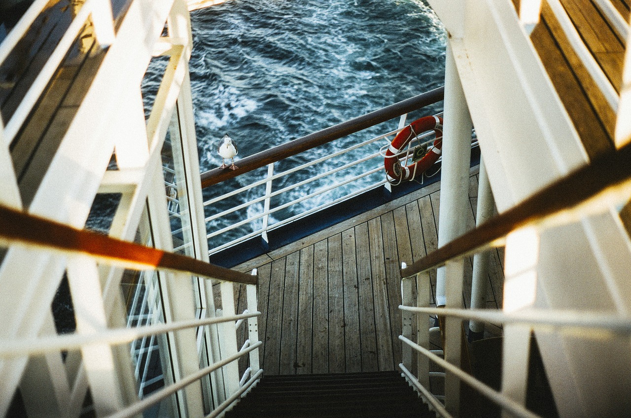 guardrail railing ship free photo