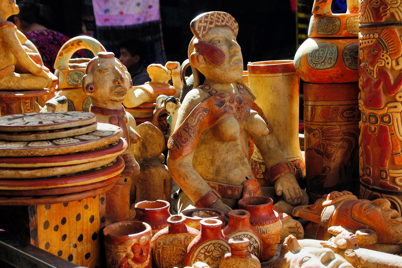 guatemela market statues free photo