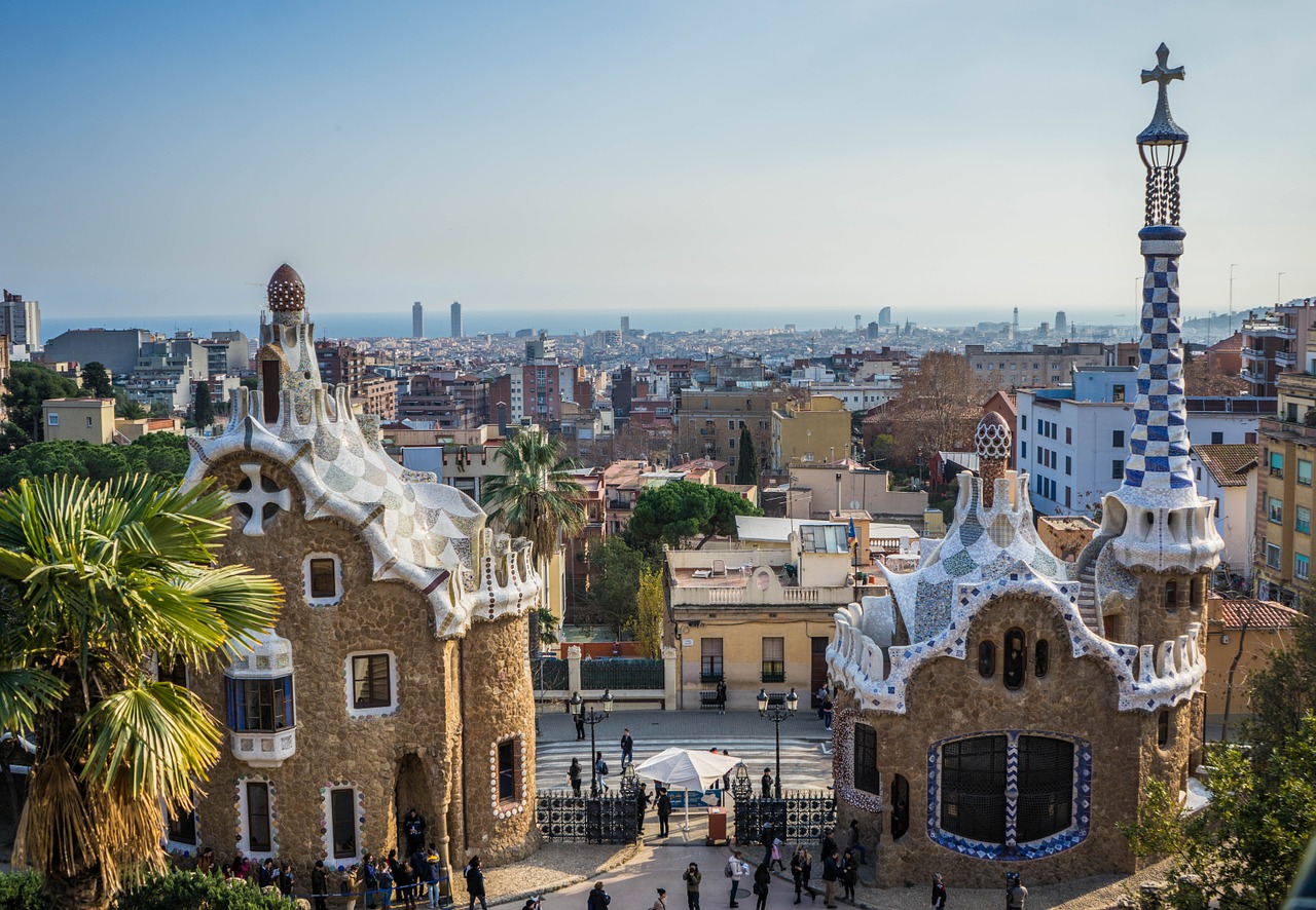 guell park gaudi building free photo