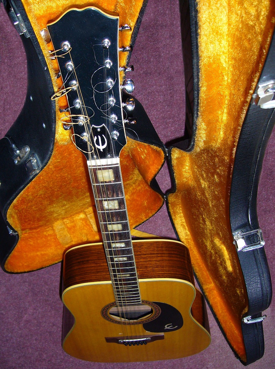 guitar old 12 string guitar free photo
