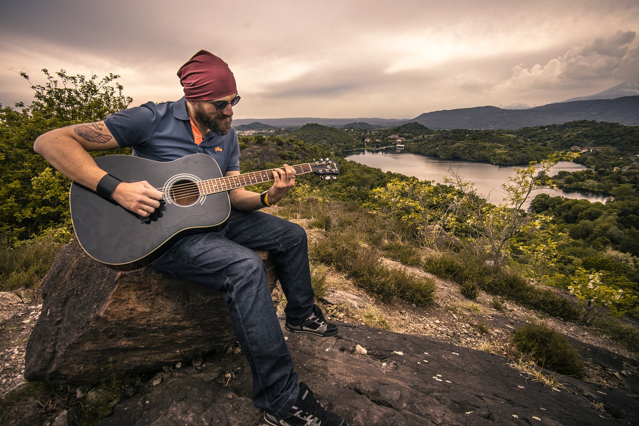 guitarist acoustic guitar man free photo