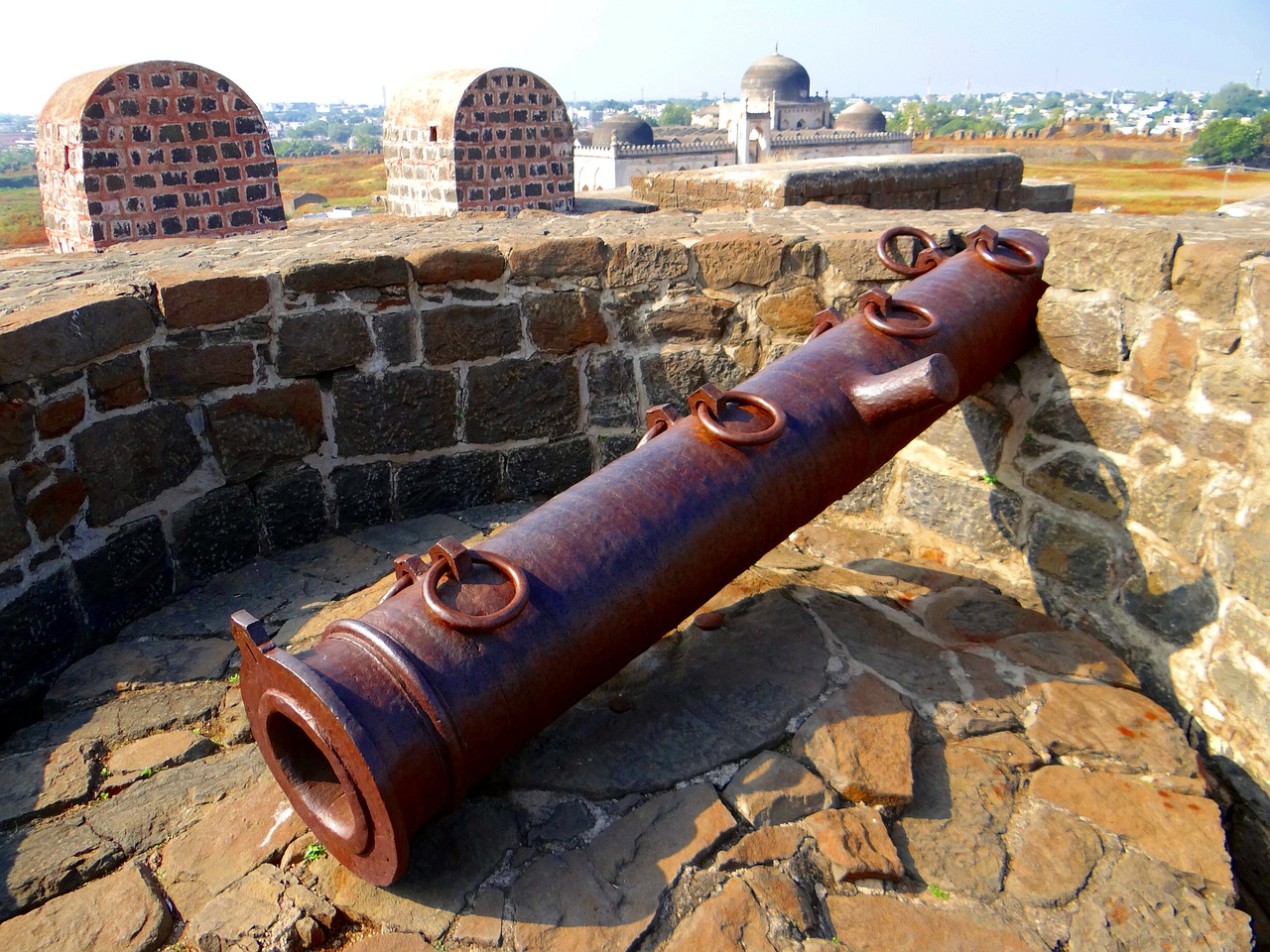 gulbarga fort bahmani dynasty indo-persian free photo