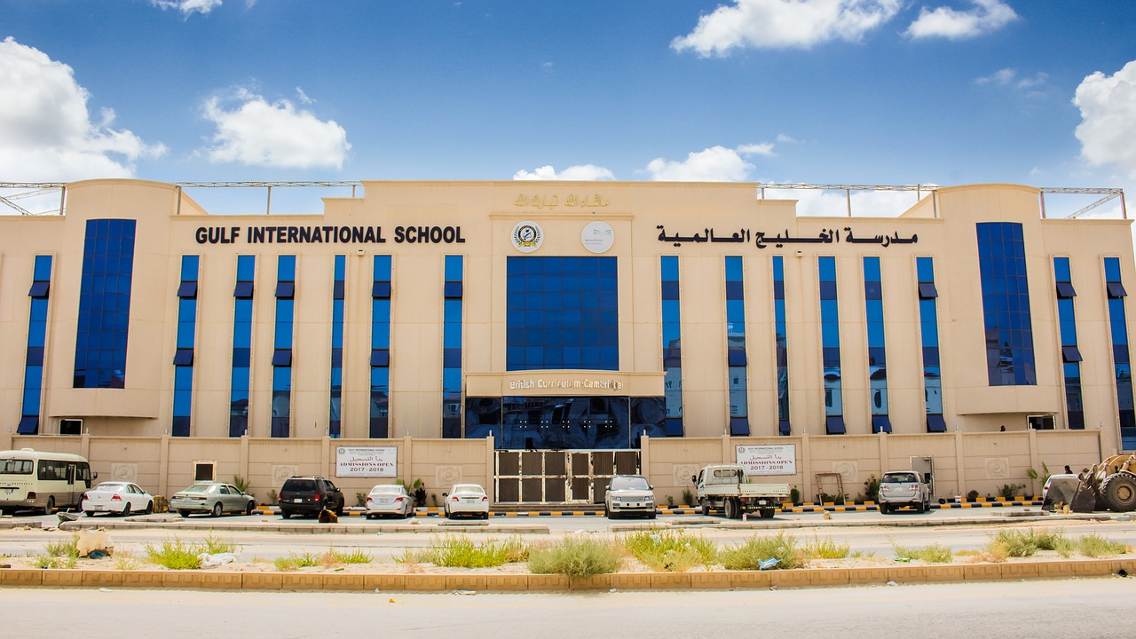 gulf international school saudi arabia school building free photo
