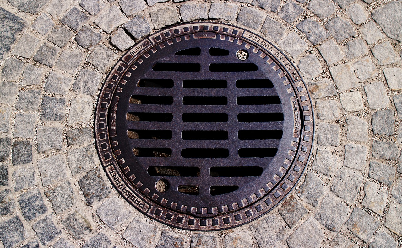 gulli gullideckel manhole covers free photo