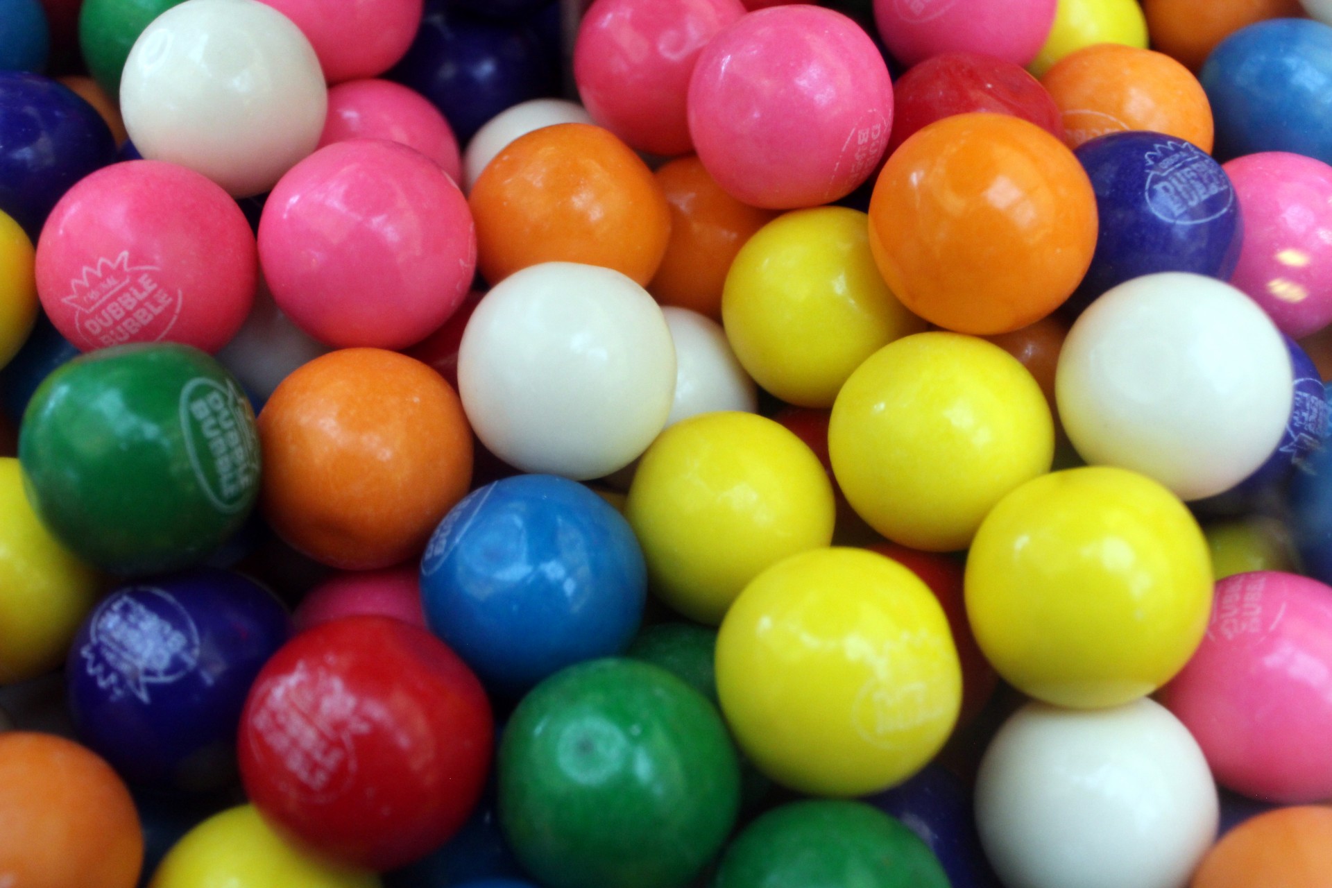 bubblegum gum gumballs free photo