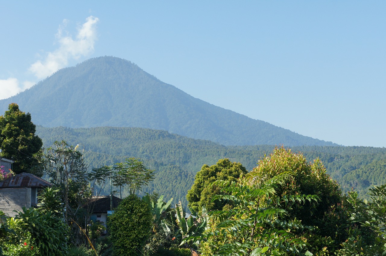 gunung agung bali indonesia free photo