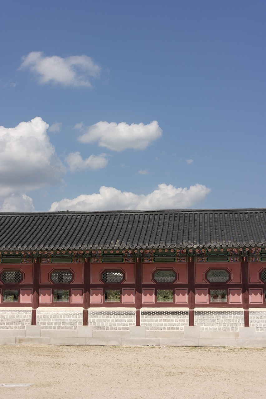 gyeongbok palace sky republic of korea free photo
