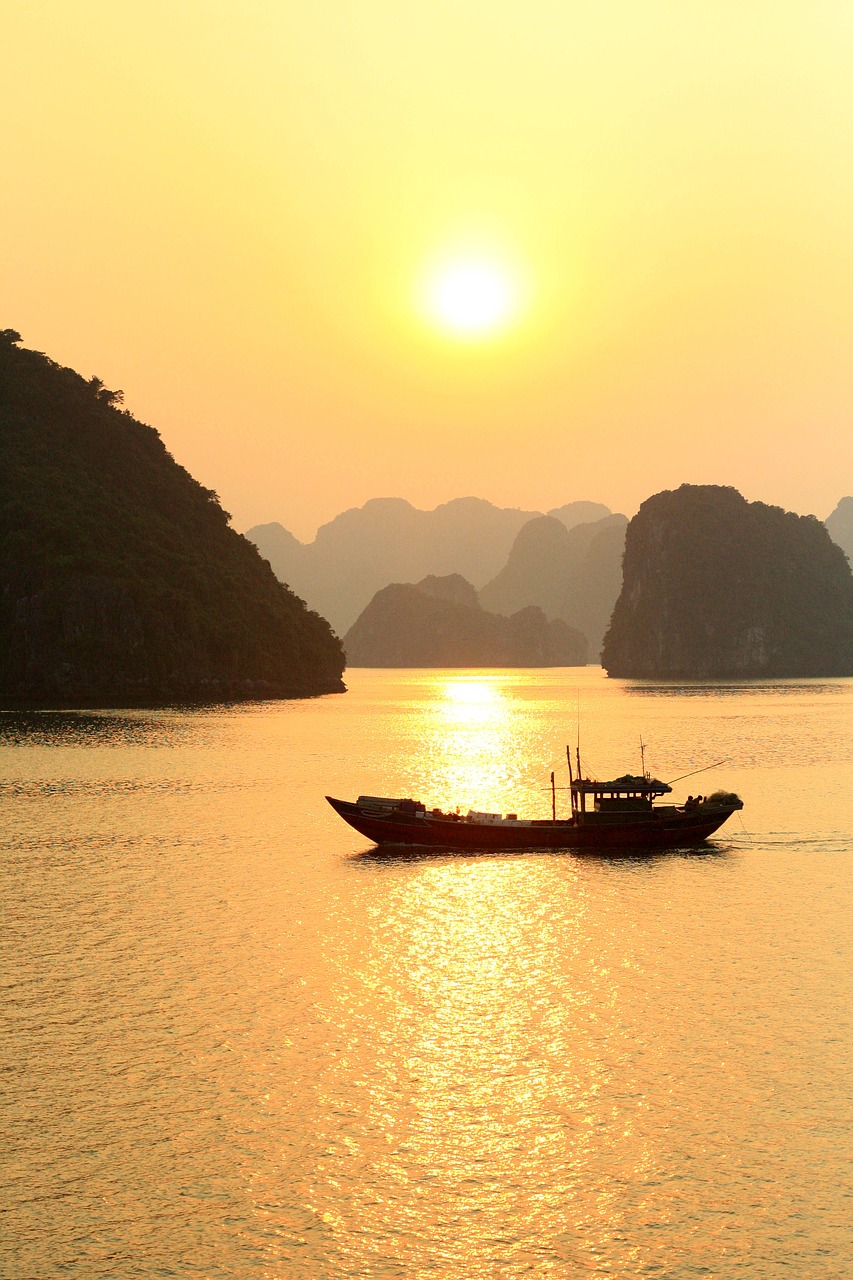 ha long bay boat vietnam free photo