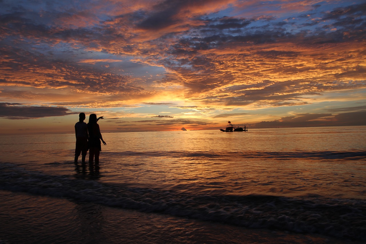 hai hoa beach vietnam beach free photo