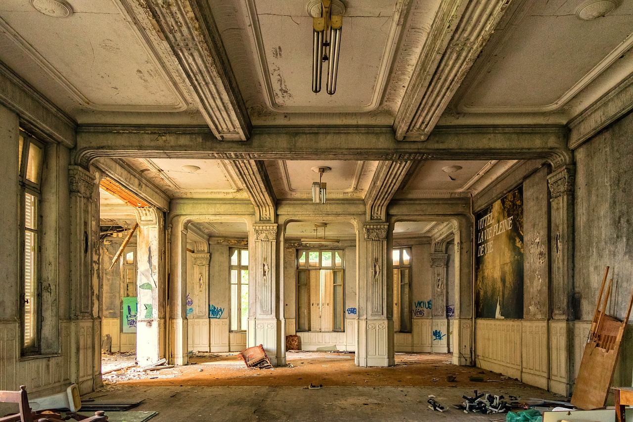 hall space lost places free photo