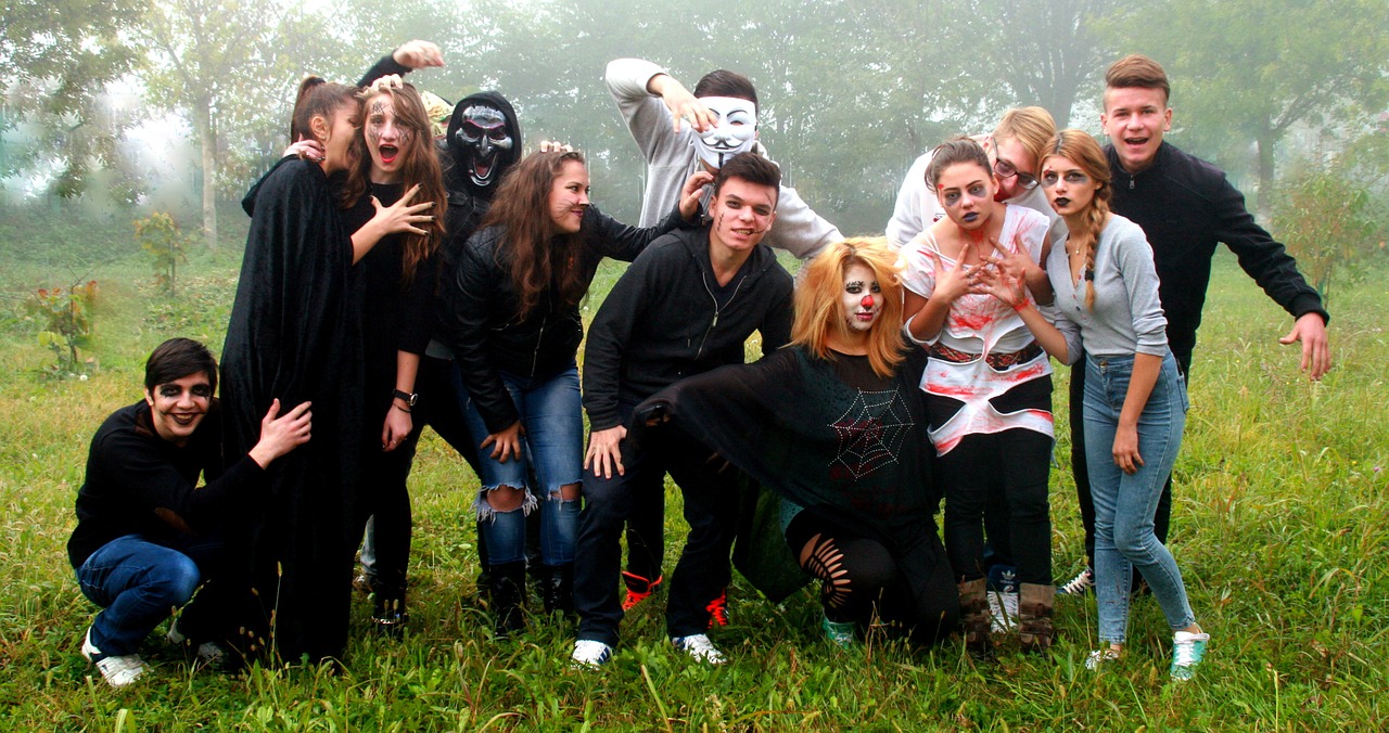 halloween group horror free photo
