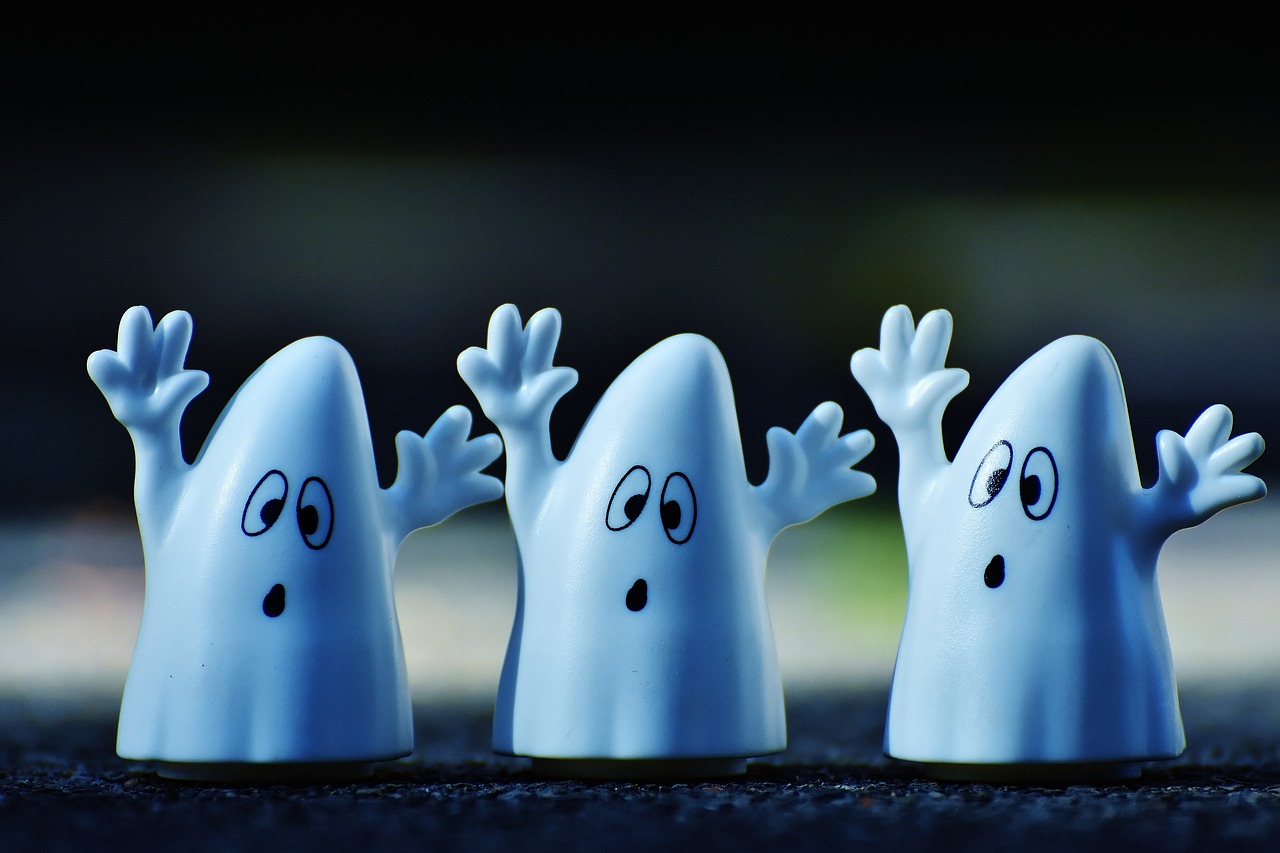 halloween ghosts happy halloween free photo