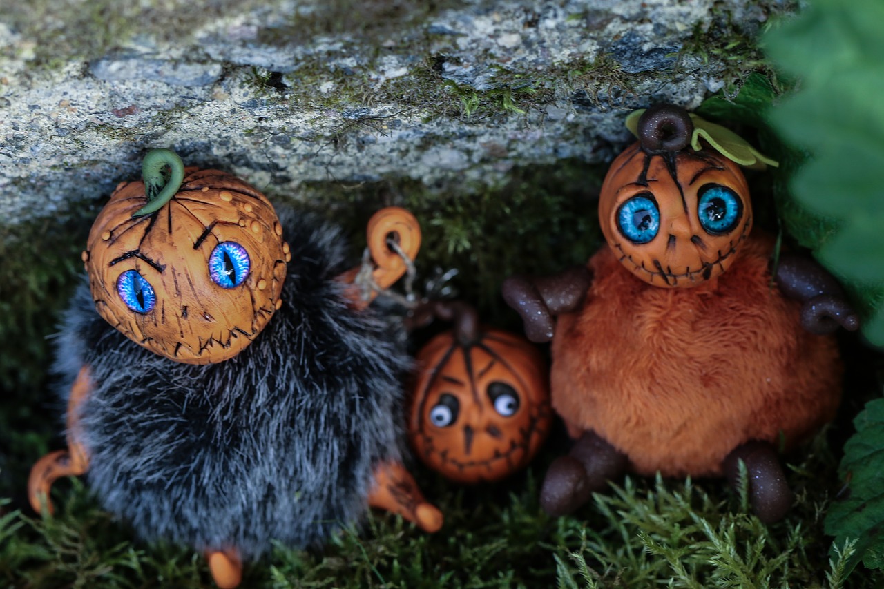 halloween pumpkin figures free photo