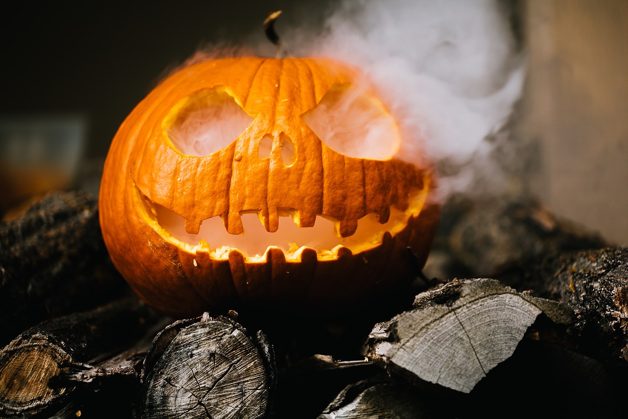 halloween spooky jack-o-lantern free photo