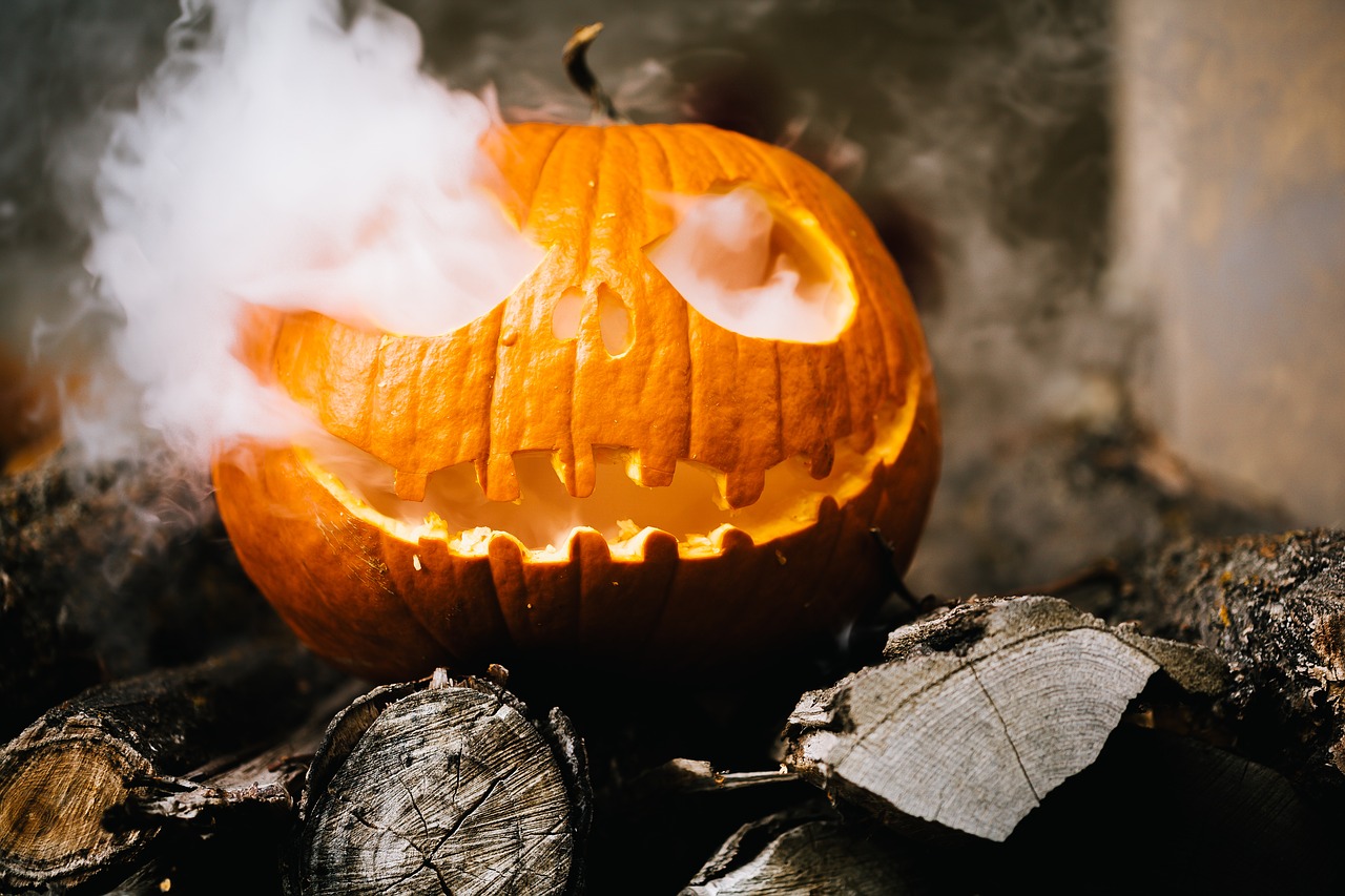 halloween spooky jack-o-lantern free photo