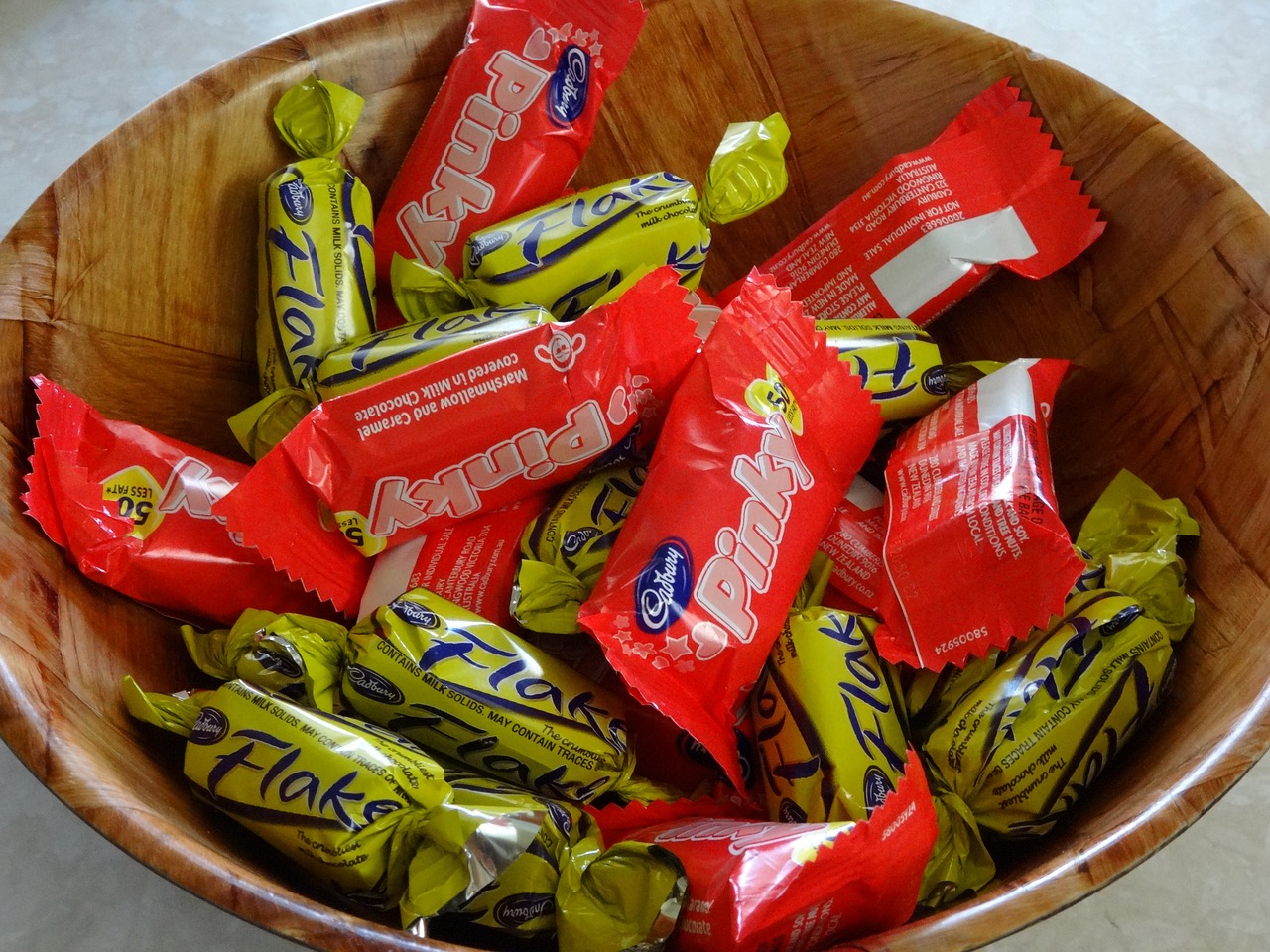 halloween candy candy salad bowl free photo