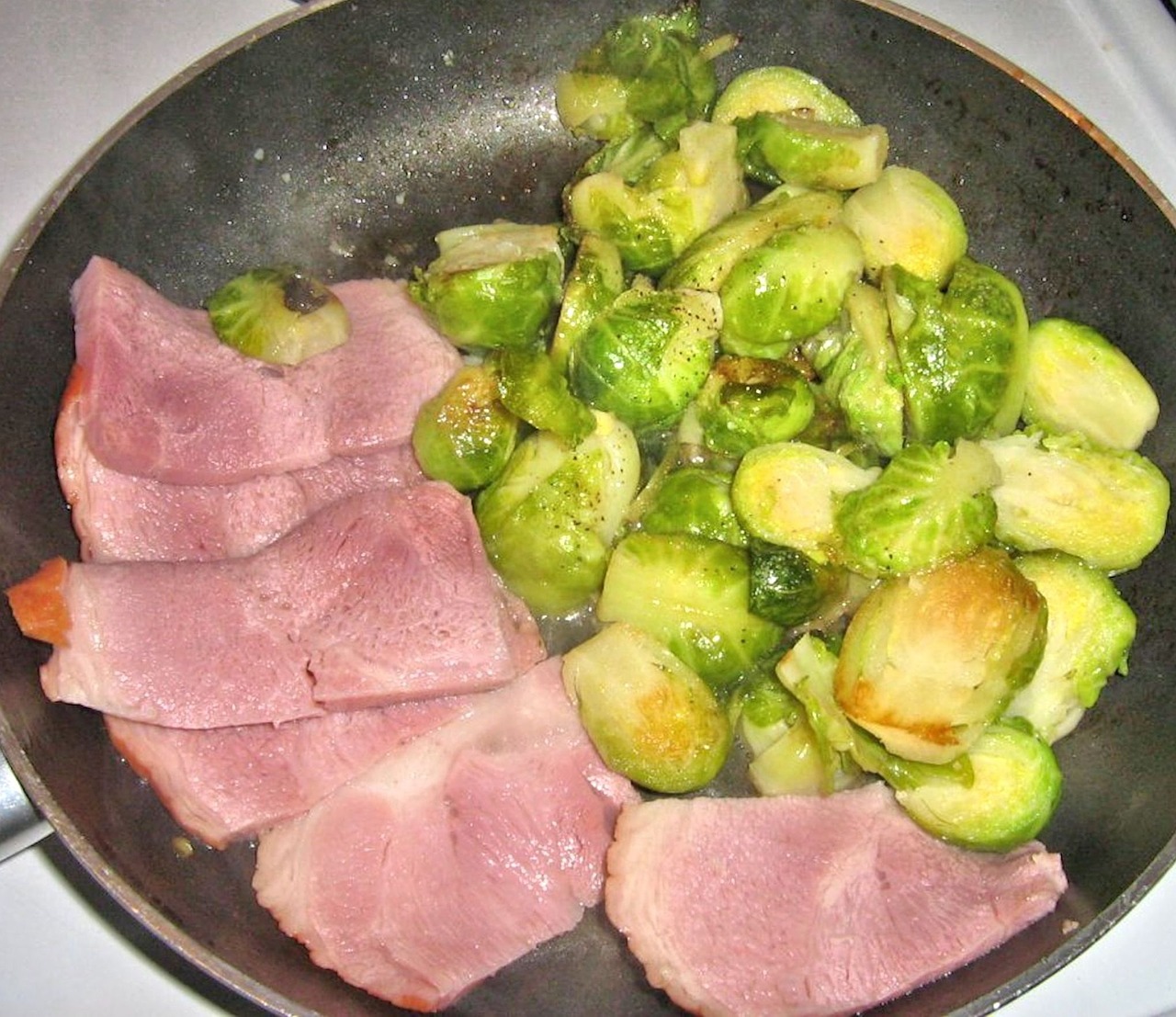 ham brussel sprouts garlic free photo