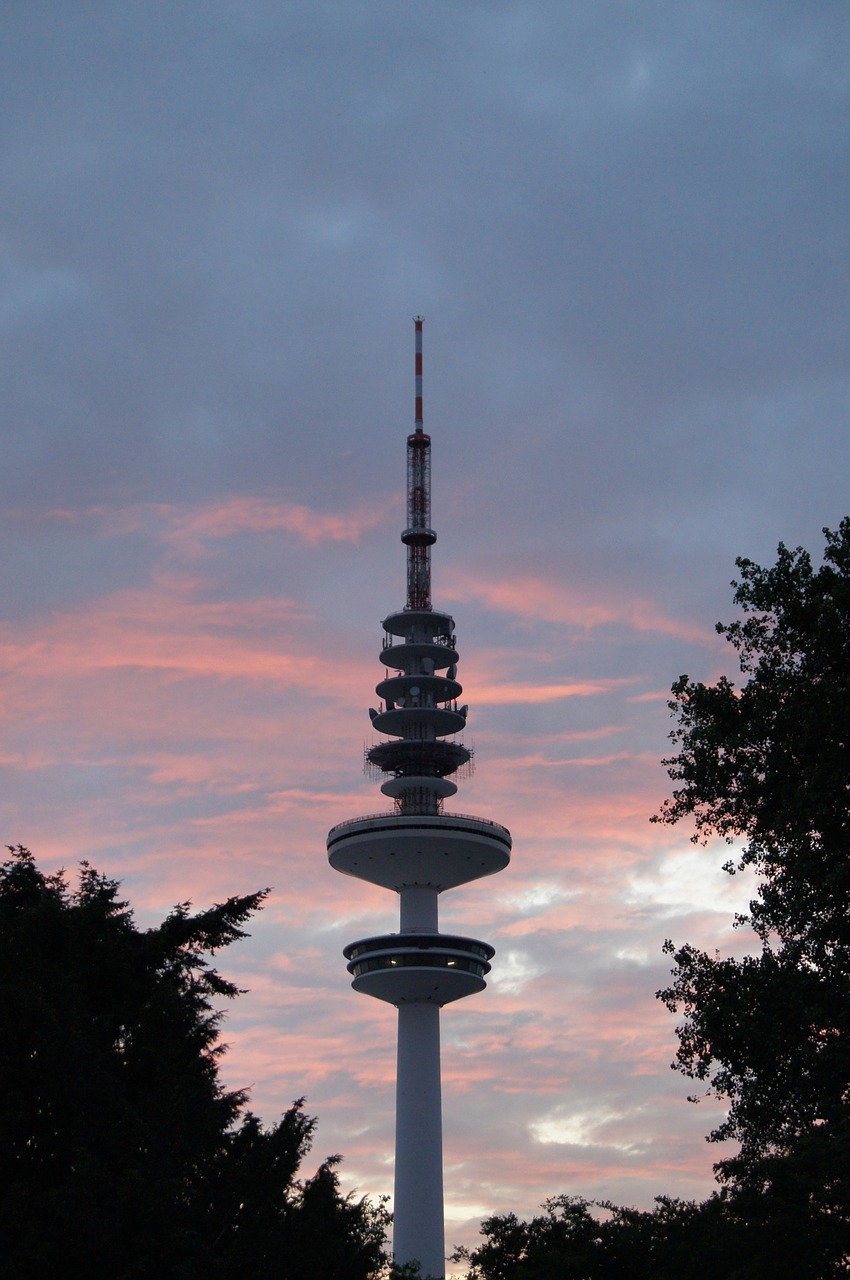 hamburg tv tower sky free photo