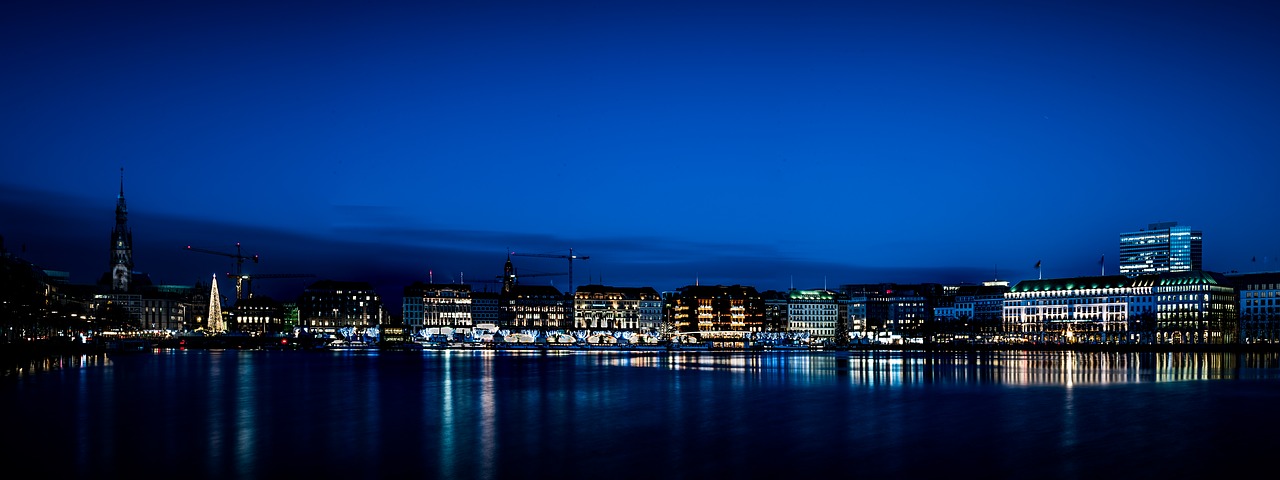 hamburg binnenalster jungfernstieg free photo