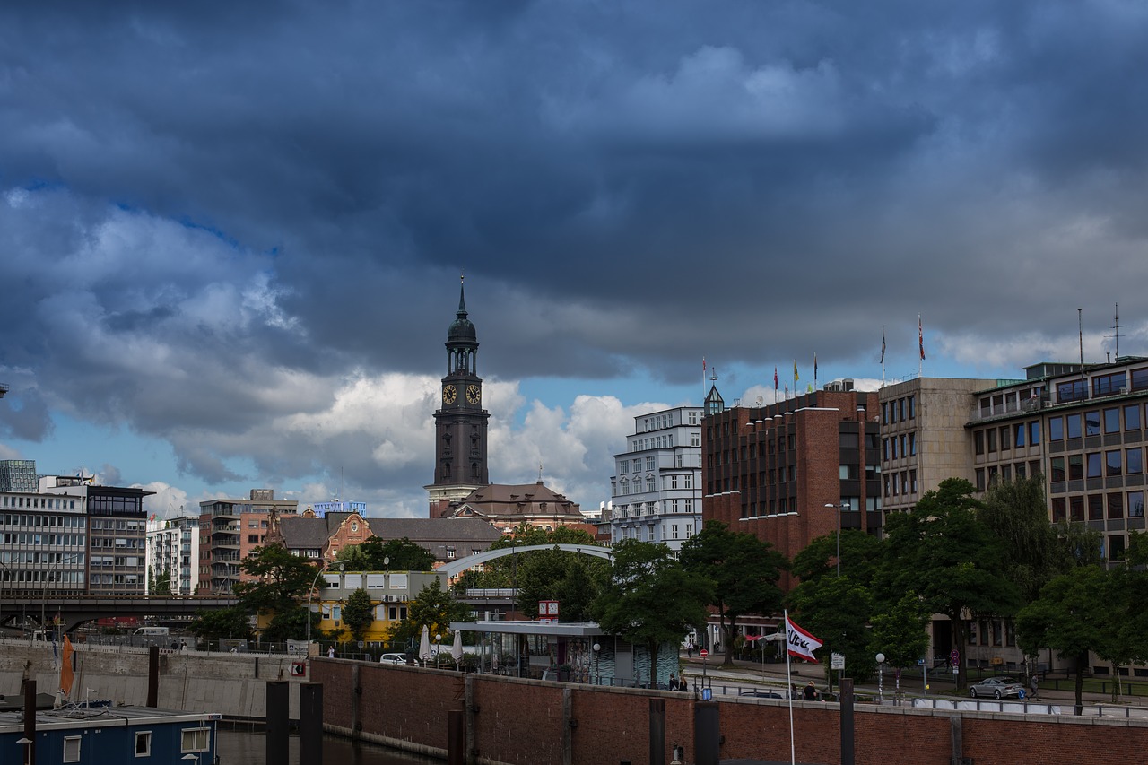 hamburg hamburger-michel hanseatic city free photo