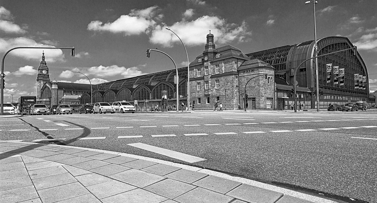 hamburg central station train free photo