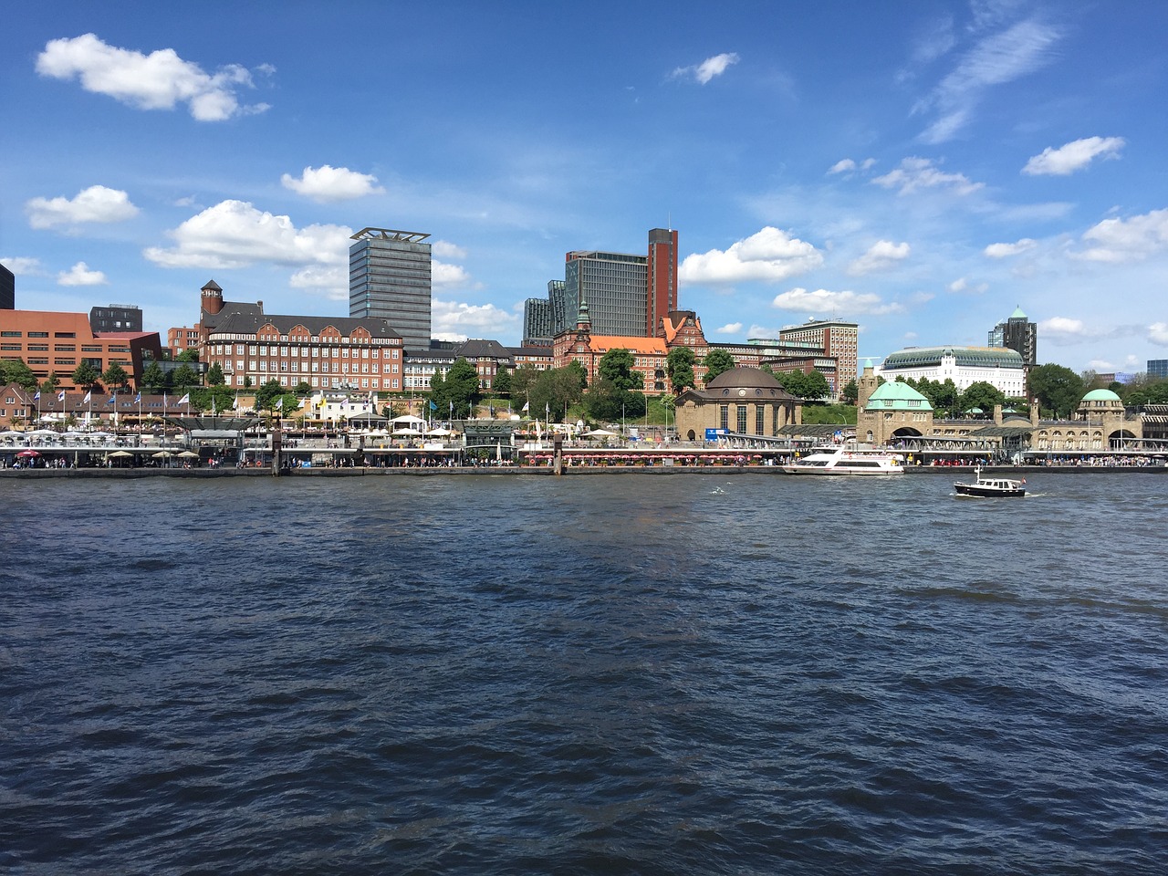 hamburg landungsbrücken elbe free photo