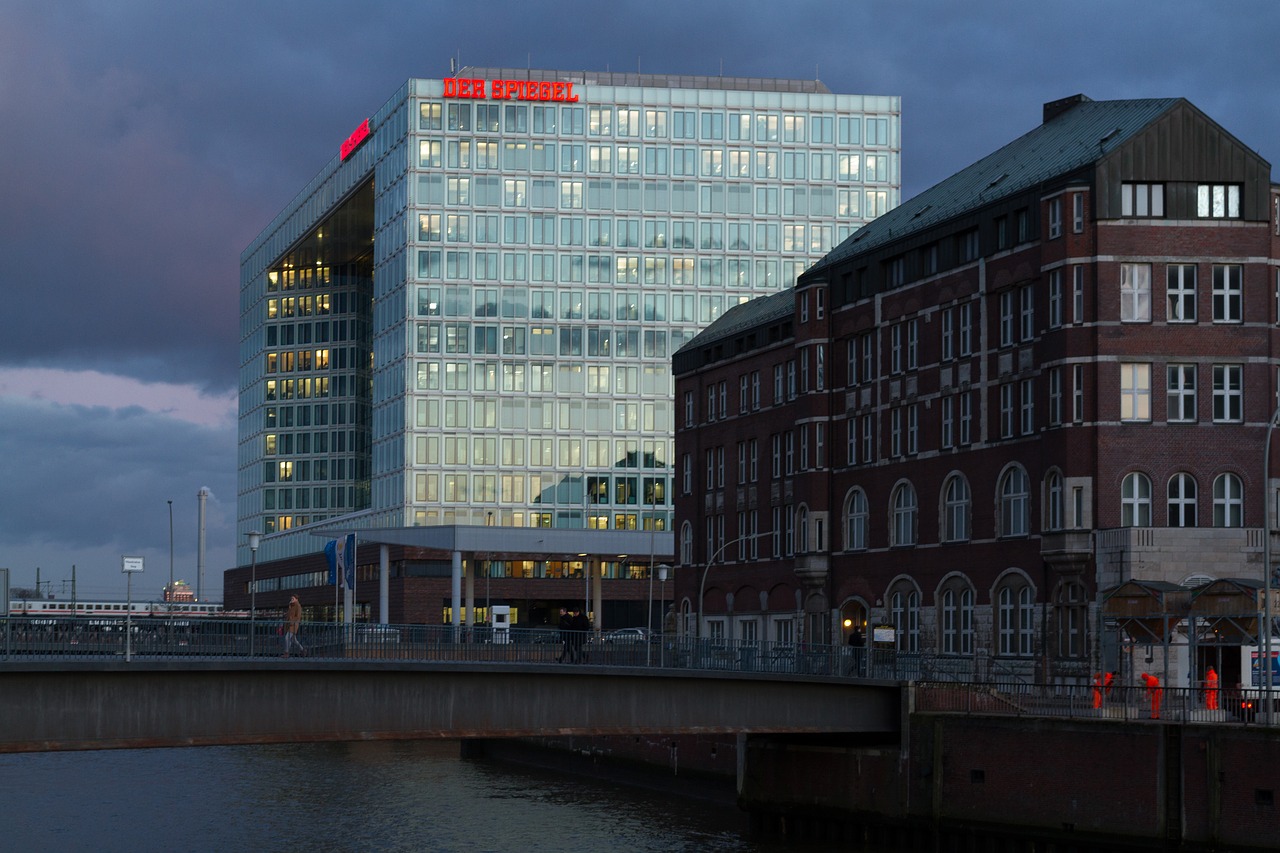 hamburg mirror building free photo