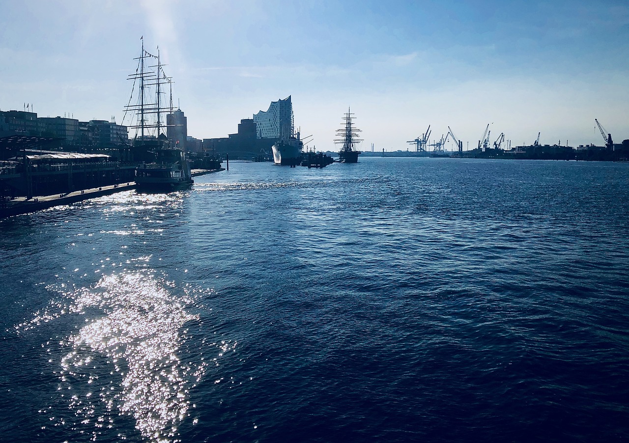 hamburg  port  water free photo