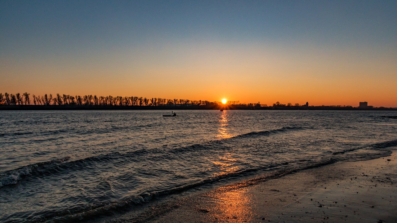 hamburg  elbe  maritime free photo