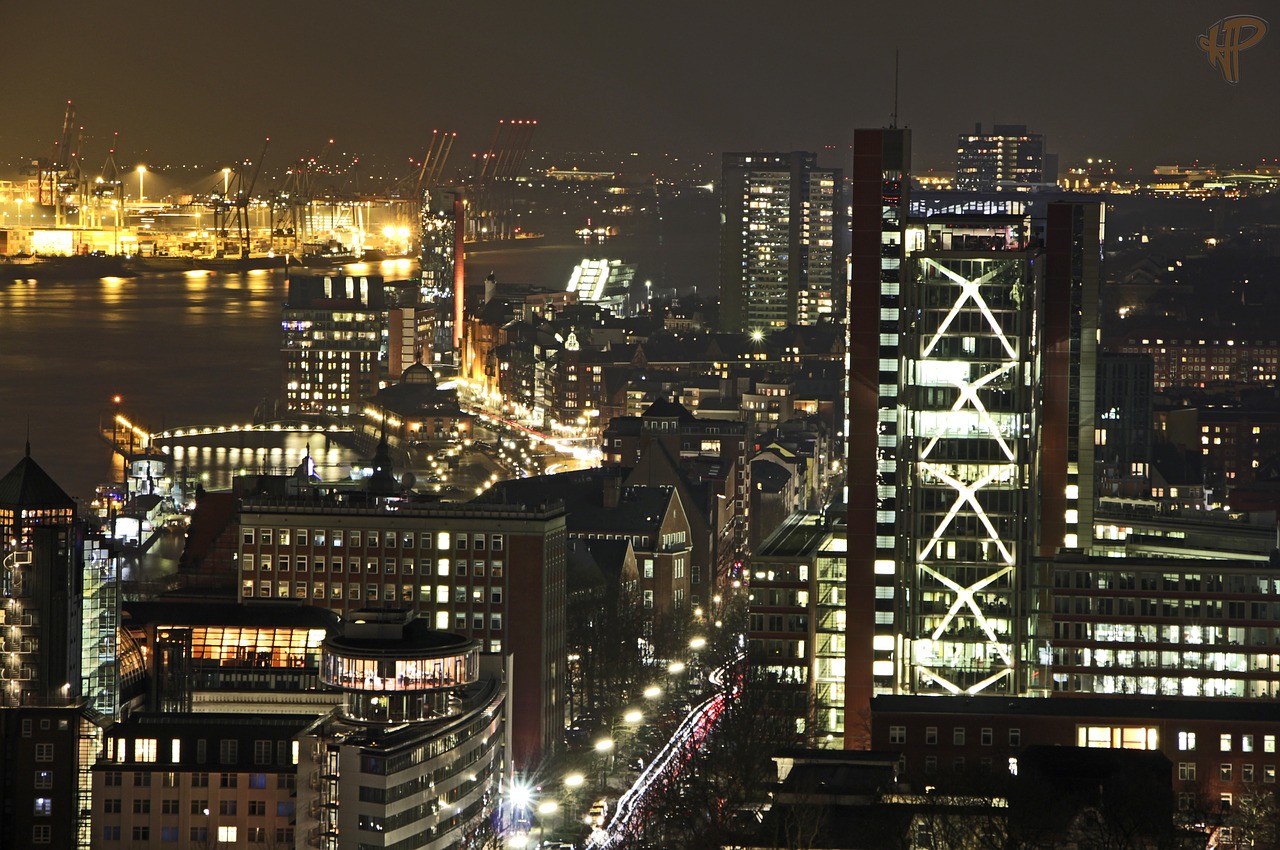 hamburg night long exposure free photo